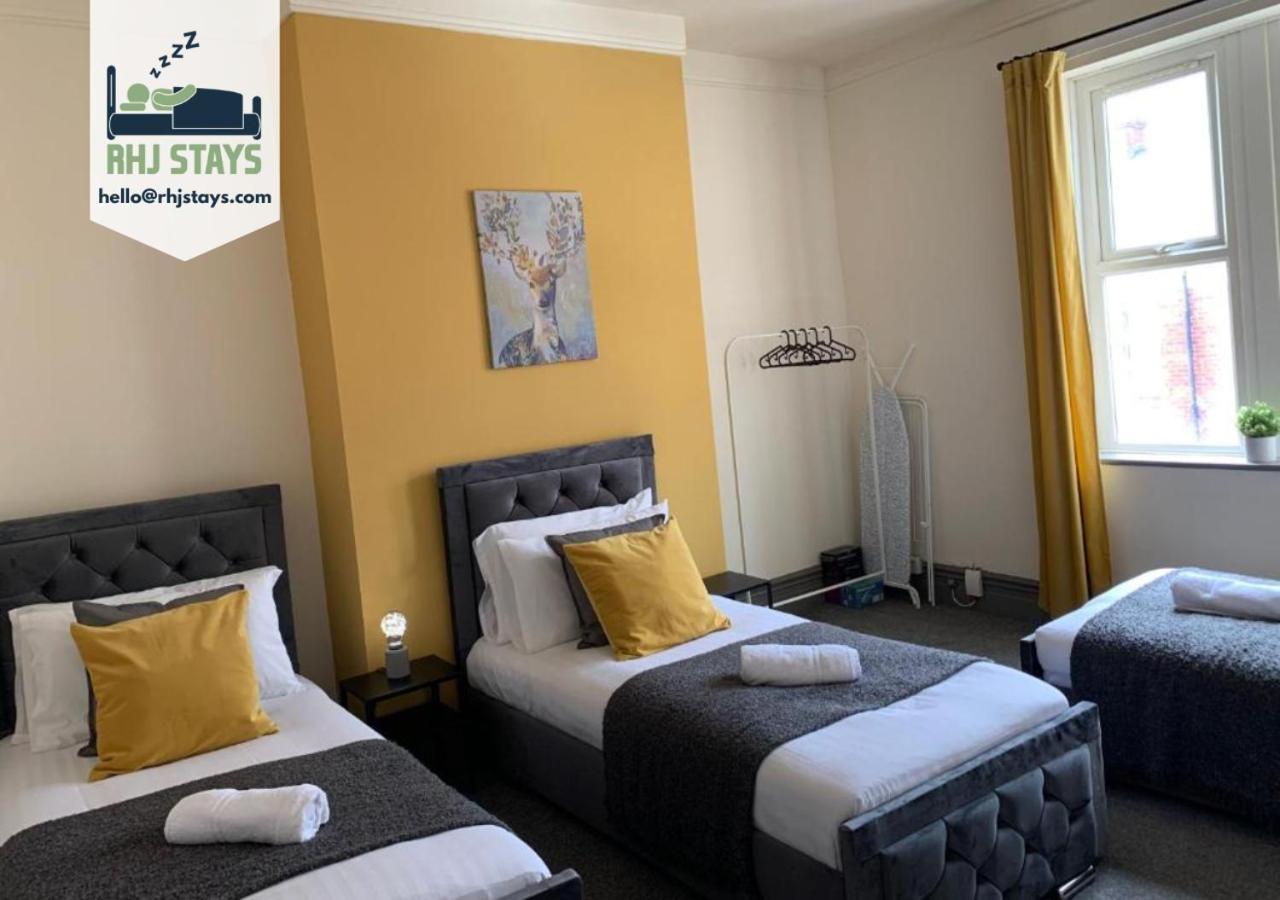 Balfour - Beautiful refurbished spacious 3 bedroom Gateshead flat Exterior foto