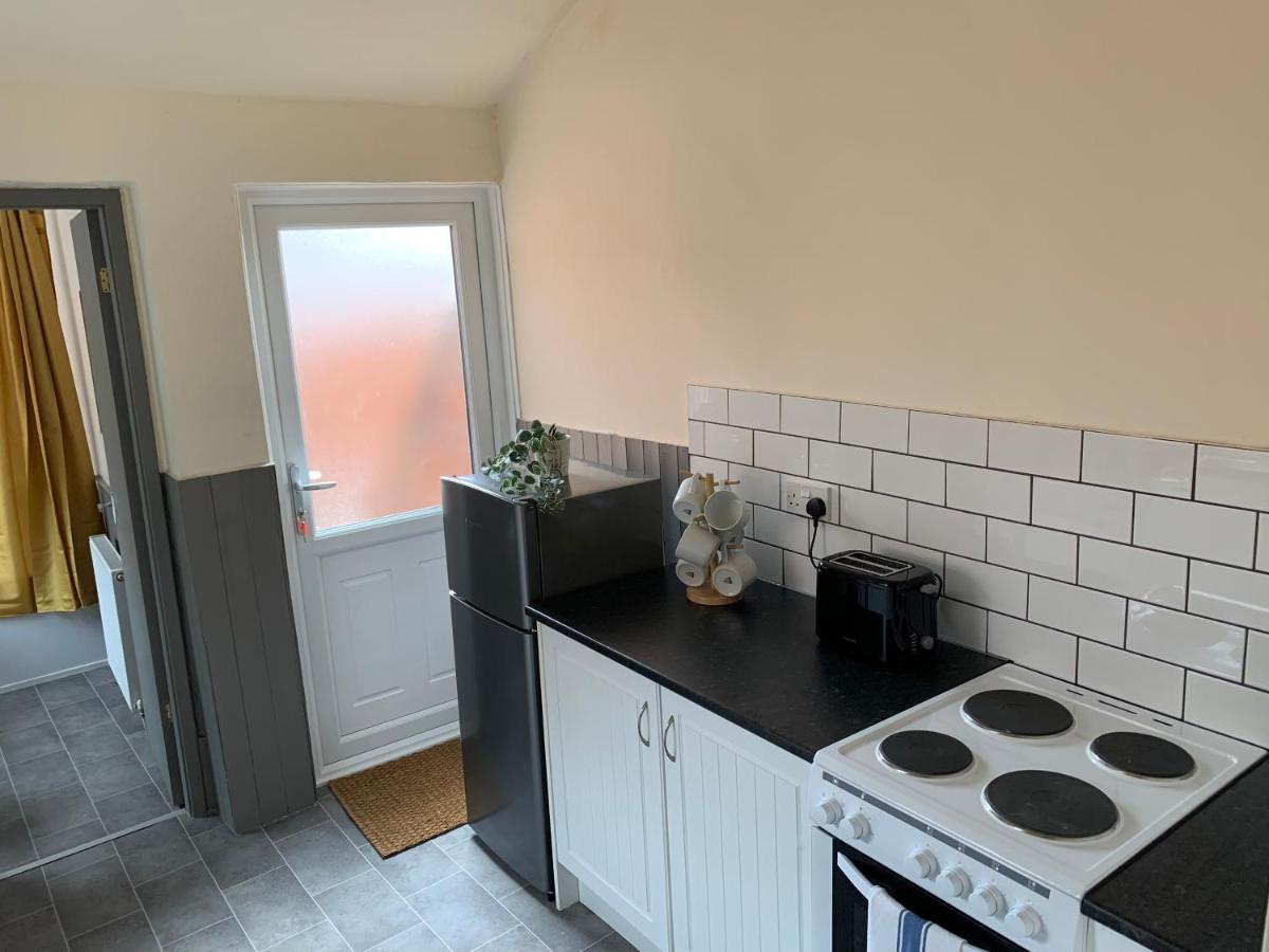 Balfour - Beautiful refurbished spacious 3 bedroom Gateshead flat Exterior foto