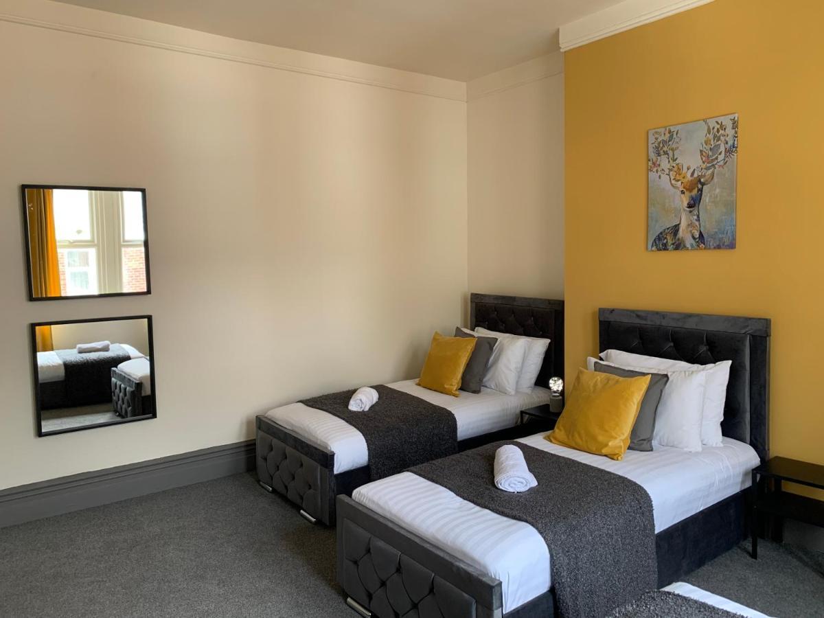 Balfour - Beautiful refurbished spacious 3 bedroom Gateshead flat Exterior foto